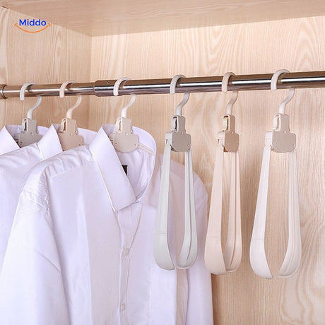 flexihanger pro à faible encombrement, cintre pliable qui se range facilement dans un bagage