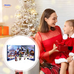 mère et enfant découvrant le calendrier de l'avent gnome en peluche dans une ambiance de noël