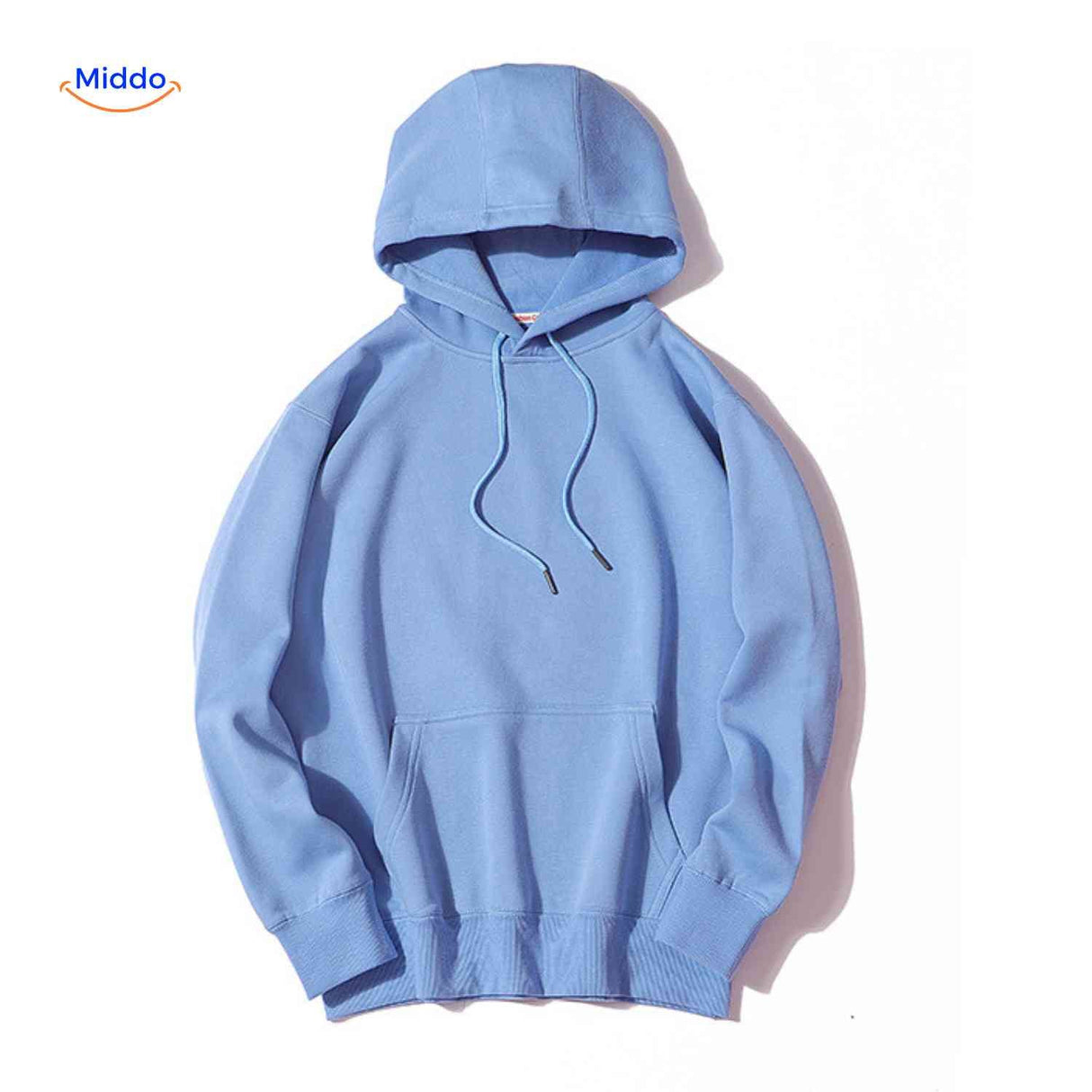 hoodie polaire simple avec coupe confort, porté par un modèle