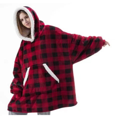 gros plan sur la matière sherpa fleece de la hoodie XXL, texture douce et moelleuse visible