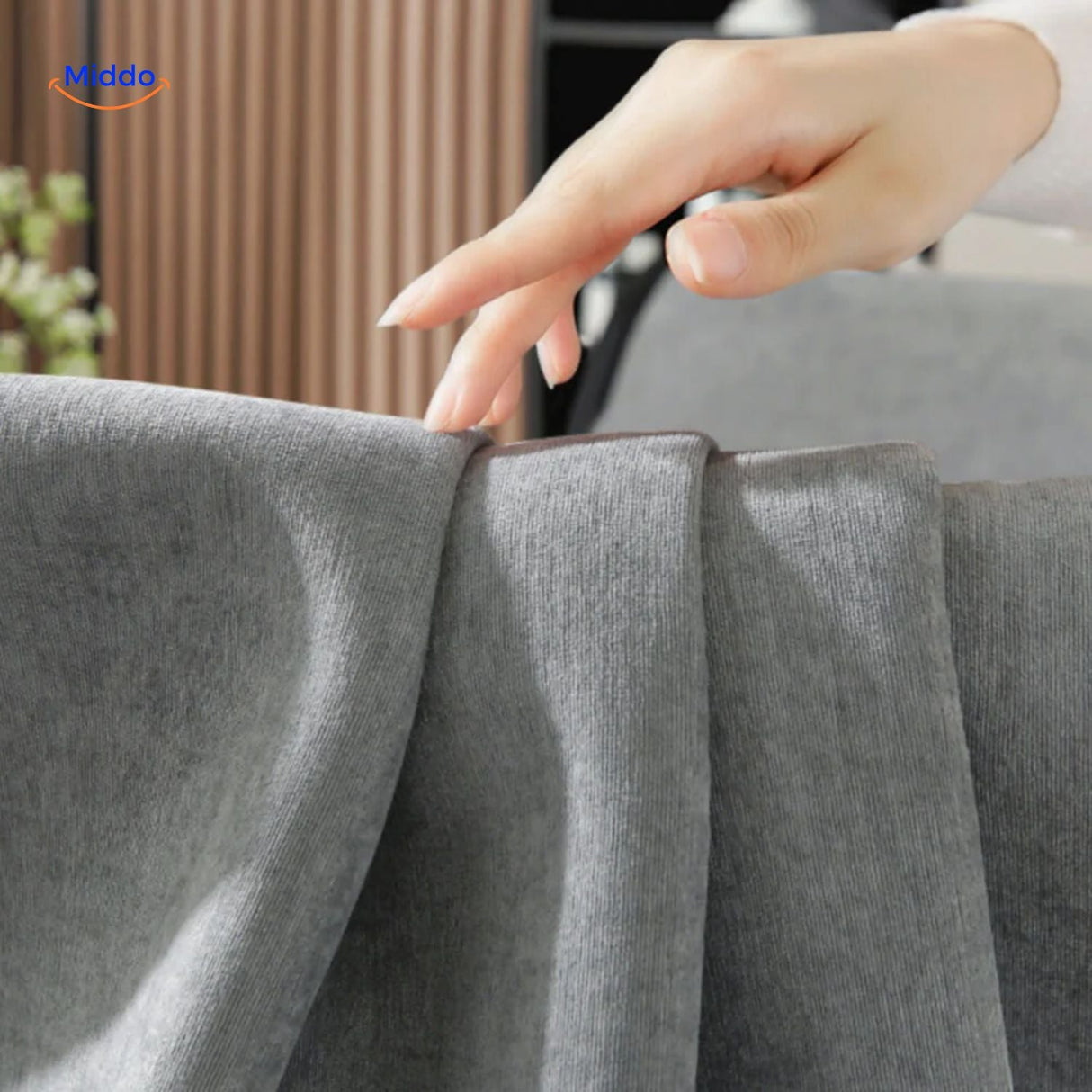 gros plan texture chenille de la housse de canapé grise, matière douce et résistante
