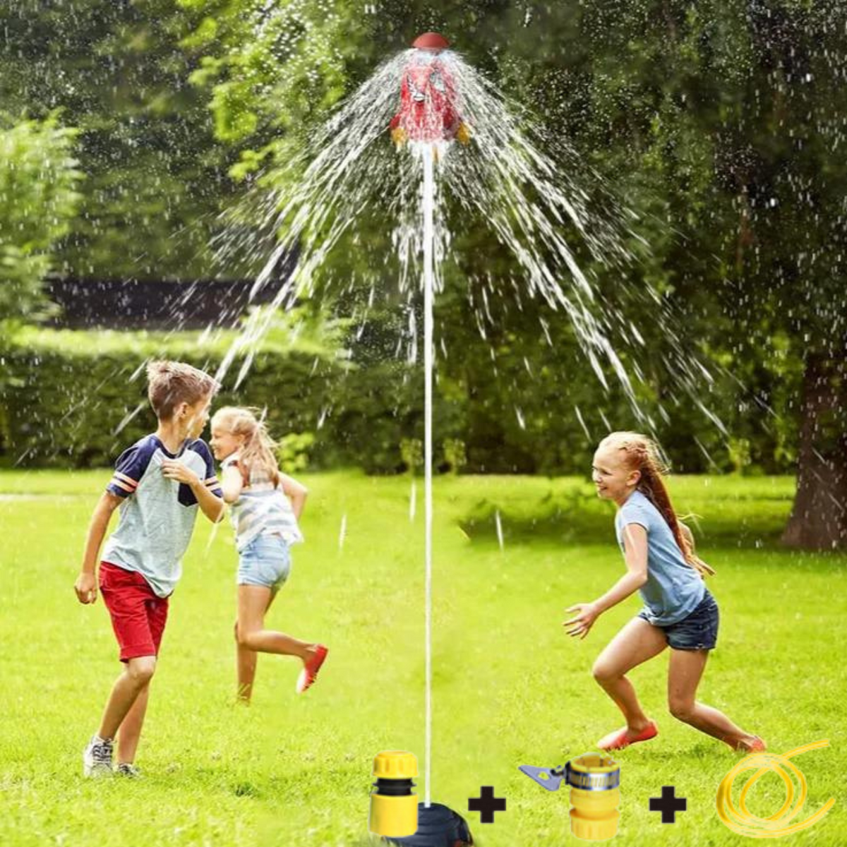 enfants qui courent et jouent sous les jets d'eau du sprinkler rocket dans le jardin