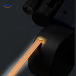 laisse rétractable double en extension dans des conditions de faible luminosité