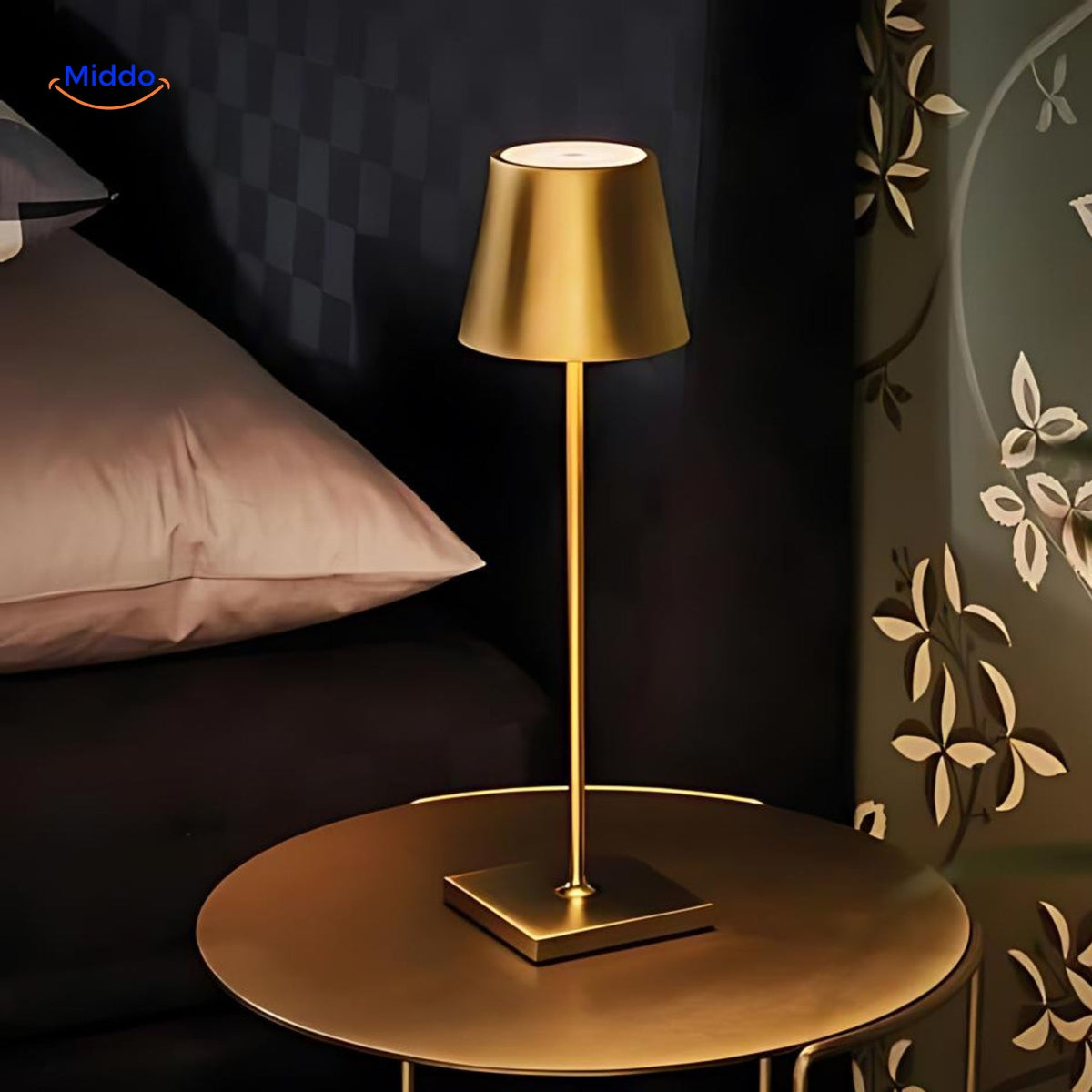 lampe led rechargeable posée sur une table de chevet, ambiance nocturne douce et dimmable