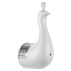 lampe paon led au design minimaliste blanc, éclairage d'ambiance sobre et raffiné