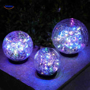 lampe solaire led boule multicolore pour utilisation en extérieur