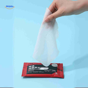lingettes d'entretien pour vitres voiture, résultat sans traces ni résidus