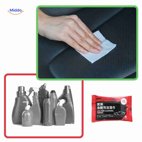 lingettes utilisées pour nettoyer le tableau de bord et les instruments de voiture