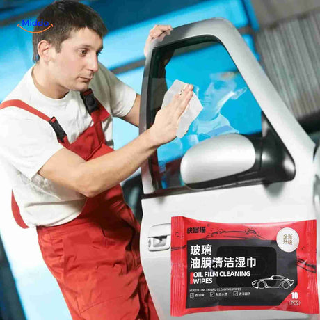 lingettes vitres voiture utilisées pour nettoyer la portière, résultat sans traces