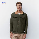 manteau homme hiver WinterFlex coloris vert foncé avec col marron, coupe décontractée