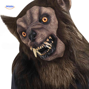 gros plan masque de loup terrifiant en latex avec détails pelage et crocs