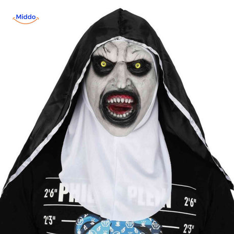 masque de nonne bouche ouverte avec dents acérées et visage criant