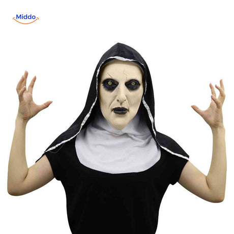 masque de nonne avec mains levées pose dramatique et look effrayant