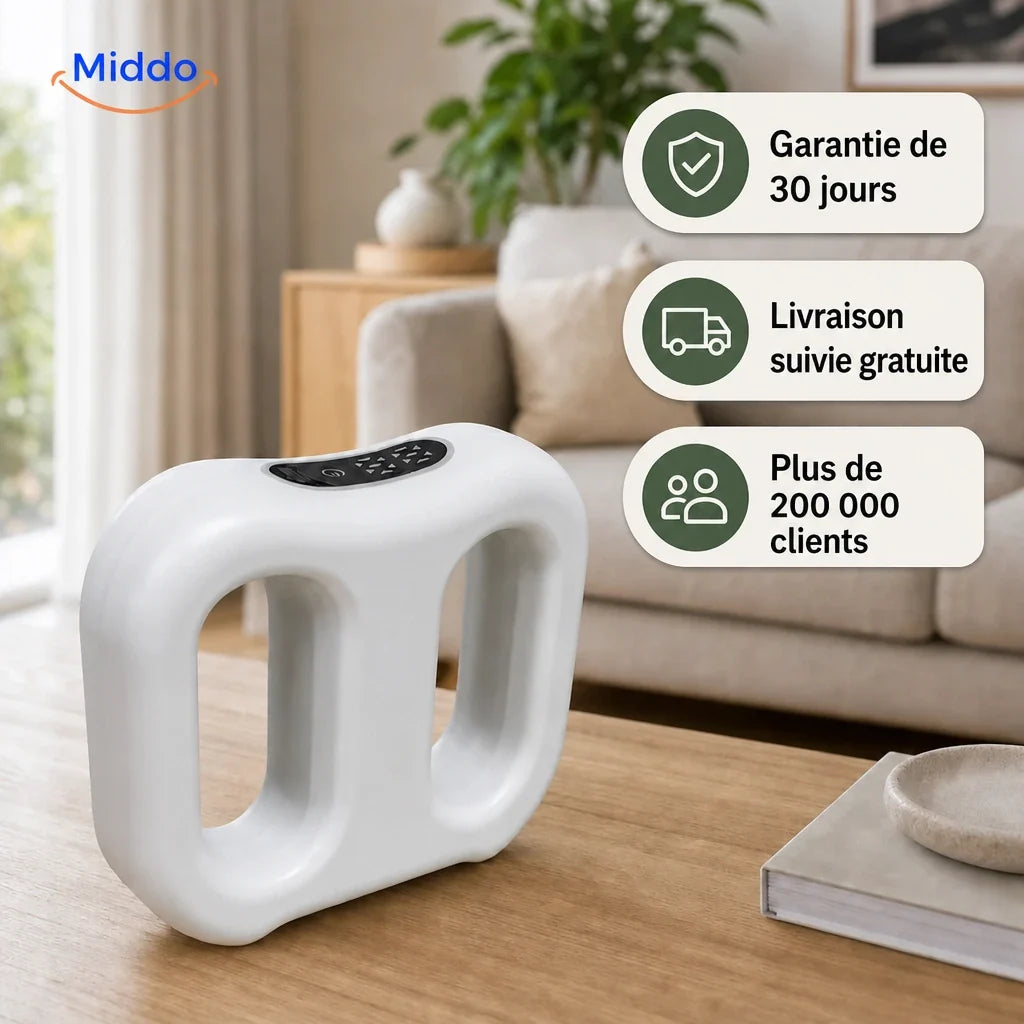 FlexiRing appareil de massage sans fil: modèle blanc sur une table d’appoint près d’un canapé.