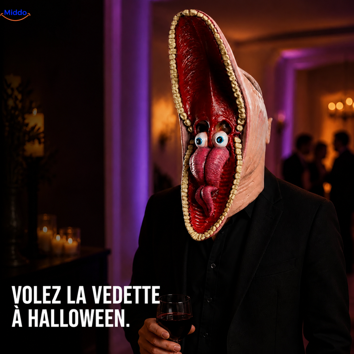 MaitlandMorph masque d’Halloween en latex: homme portant le masque Barbara à bouche ouverte.