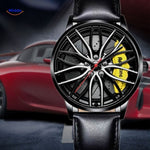 montre automatique avec détails jaunes vifs et bracelet en cuir au style sportif