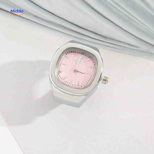 montre-bague argent avec cadran rose, accessoire féminin et élégant