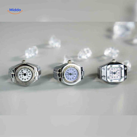 set de montres-bagues classiques présentées en aperçu de collection