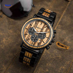 montre en bois chronographe avec grain de bois prononcé très visible, détail de texture