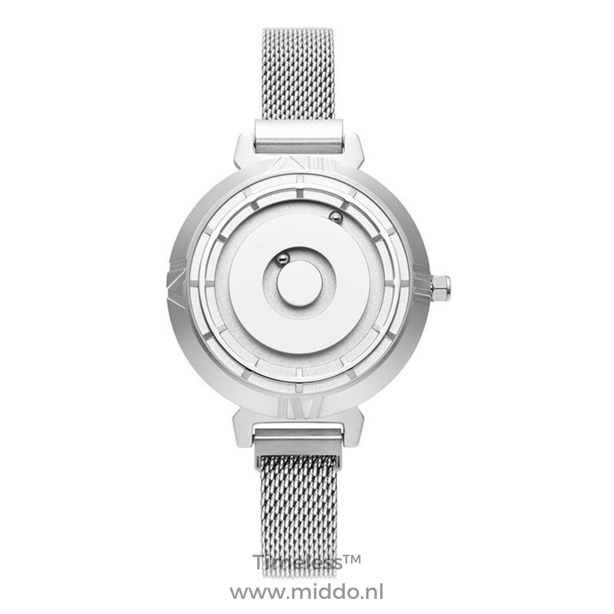 montre magnétique argentée avec bracelet mesh pour femme, look chic et minimaliste