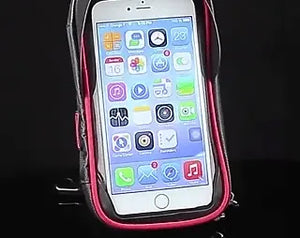 support téléphone moto avec smartphone inséré, présentation sur fond noir