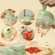outil cuisine multifonction en action pour couper, hacher et eplucher les aliments