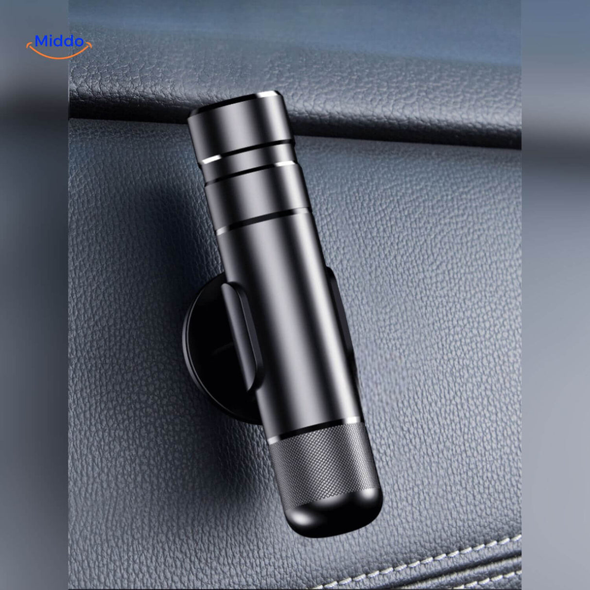 outil de sécurité auto maniable et ergonomique pour briser les vitres en urgence