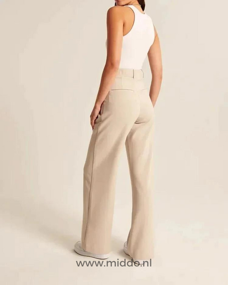 dos du pantalon large femme coloris beige, coupe ample et confortable