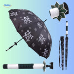 parasol anime noir avec caractères japonais blancs et manche vert style Demon Slayer