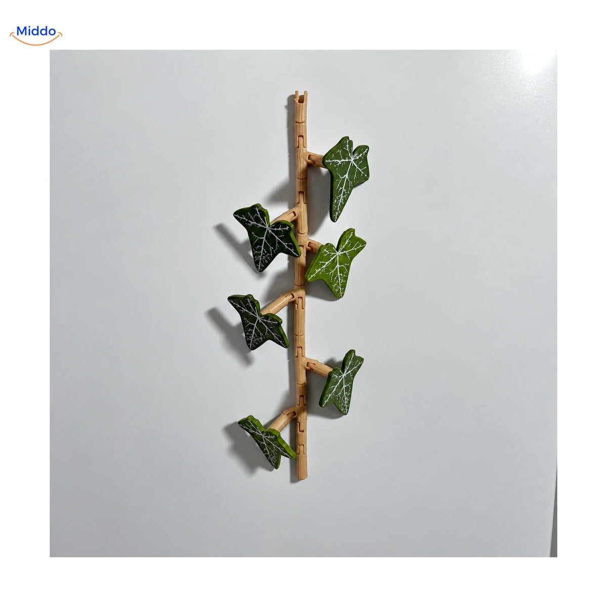 Petite tige IvyFlex verte avec six feuilles aimantées