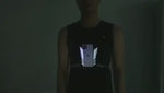 gilet running réfléchissant porté de nuit pour une visibilité et sécurité maximales