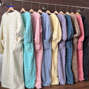 robe plaid en fleece doux avec poches et doublure chaude pour un confort absolu en hiver
