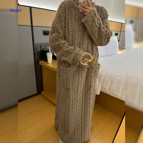 robe plaid polaire marron douce en fleece, confort maximal comme tenue de maison