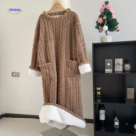 robe plaid polaire rose pastel douce et chaude, idéale pour les soirées d'hiver à la maison