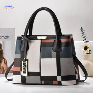 sac à main avec bretelles de soutien et pompons décoratifs tendance