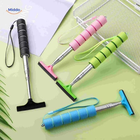 set de raclettes vitres auto en plusieurs coloris avec dragonne poignet pratique incluse
