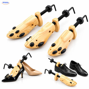 Embauchoirs en bois pour escarpins et chaussures à lacets.
