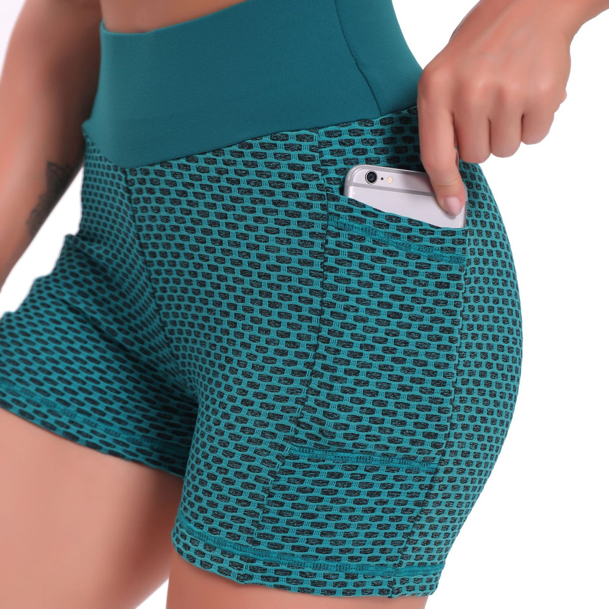 short de yoga taille haute coloris vert, soutien et confort parfaits en mouvement