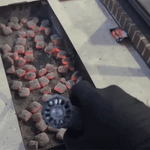 souffleur d'air turbojet pro qui attise les charbons dans un barbecue en quelques secondes