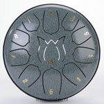steel tongue drum jade 15 cm avec notes chiffrées sur fond blanc