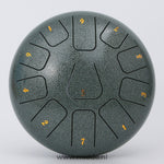 steel tongue drum jade 20-25 cm avec notes chiffrées sur fond blanc