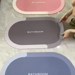 tapis de bain absorbant présenté en plusieurs formes et coloris pour la salle de bain
