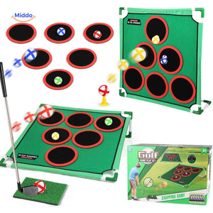 set de chipping golf avec multiples cibles de couleurs différentes sur le tapis