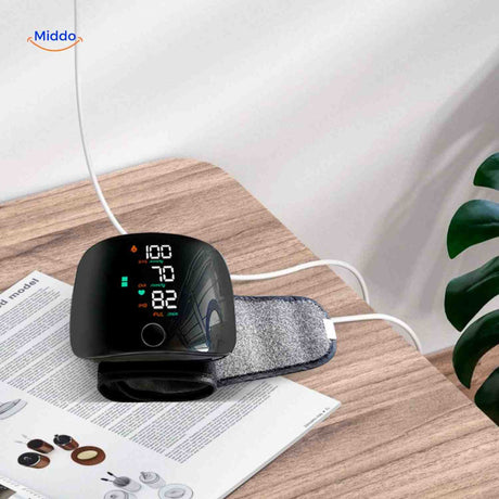 tensiomètre de poignet rechargeable via câble USB, pratique au quotidien