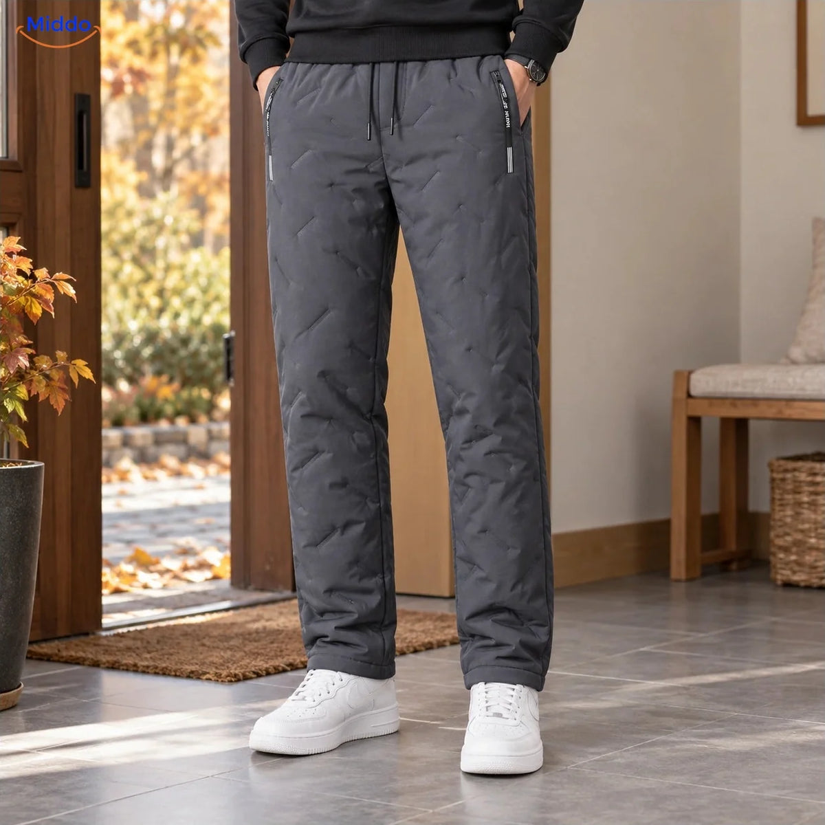 Pantalon d’hiver Thermoflex doublé, gris à jambe droite porté