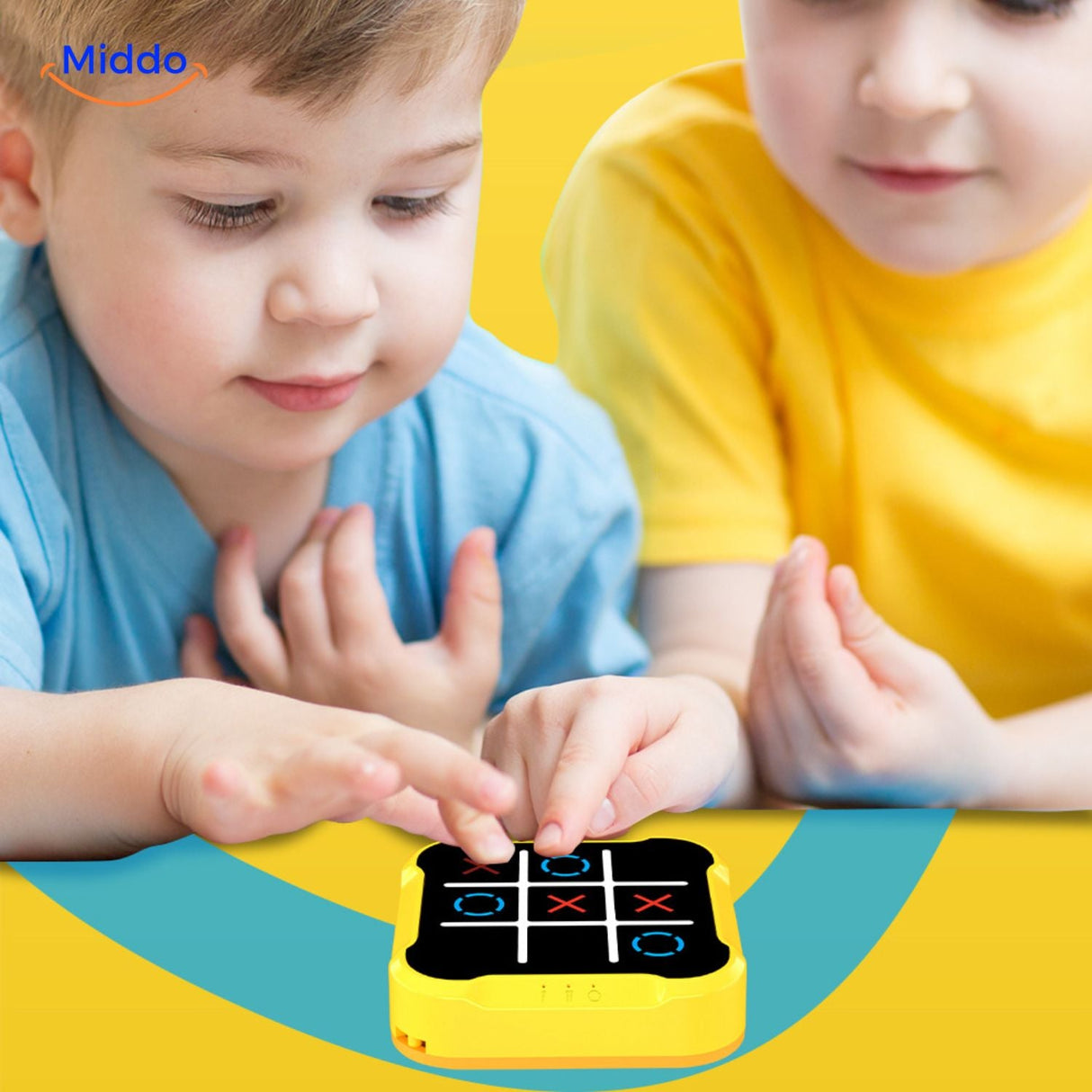 jeu interactif tic-tac-toe adapte aux enfants, interface intuitive et coloree