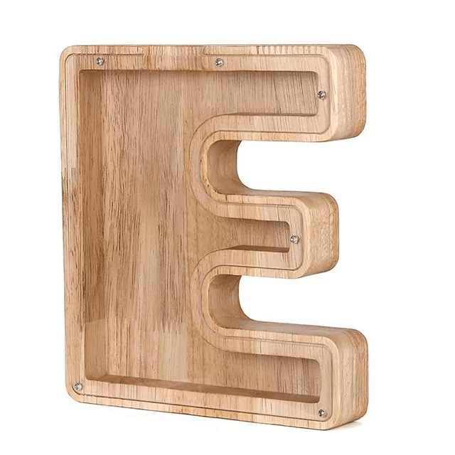 tirelire lettre E fabriquée en bois durable pour encourager l'épargne chez l'enfant