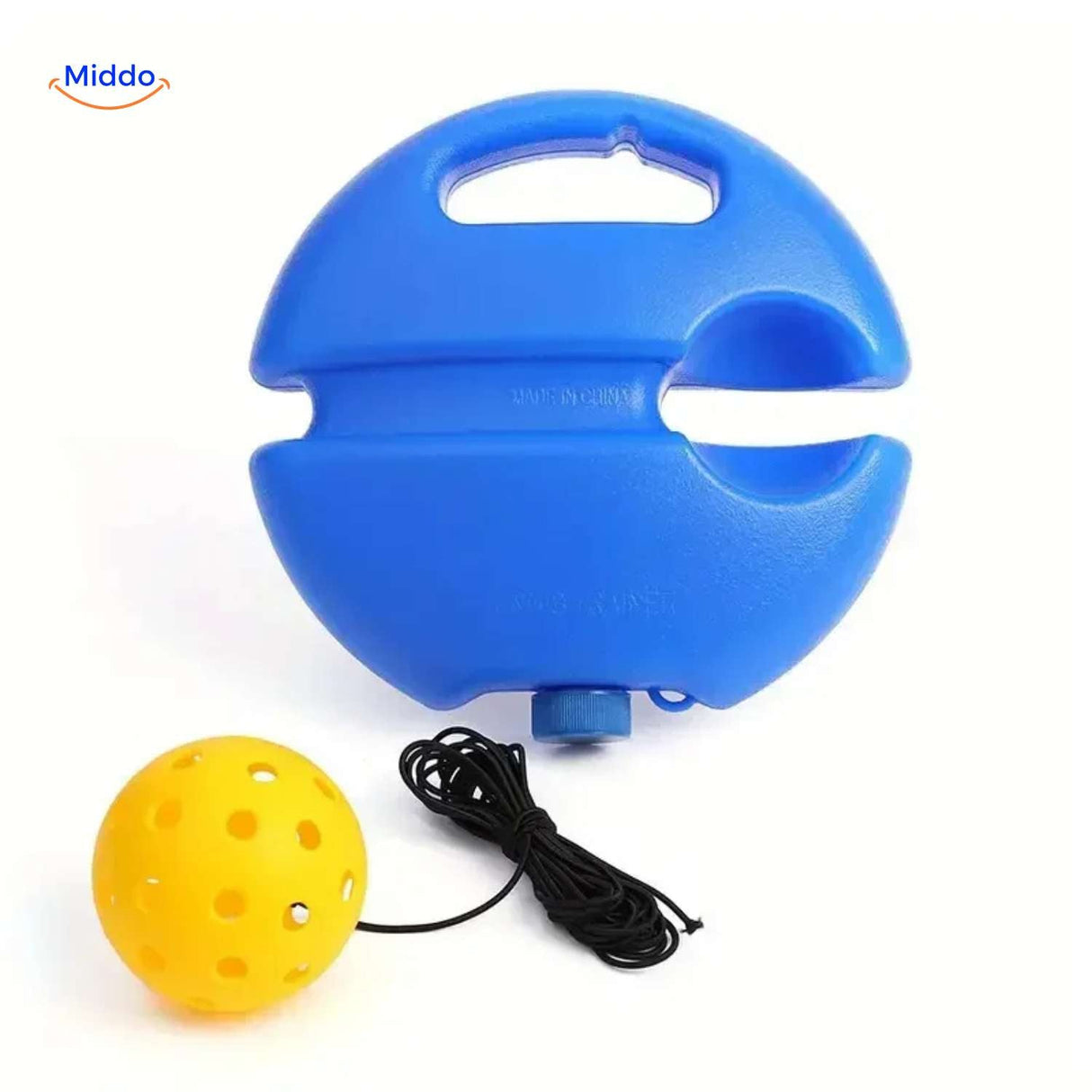 trainer tennis avec balle jaune perforée fixée sur corde élastique pour travailler la technique de frappe