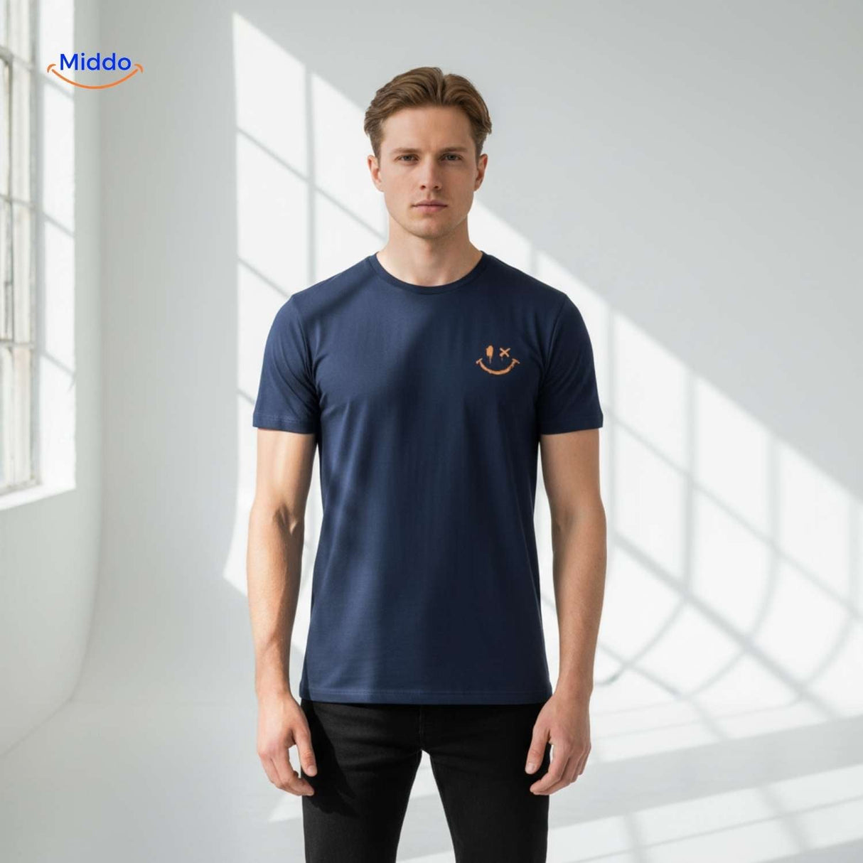 t-shirt bleu marine casual pour homme, coloris navy élégant et polyvalent