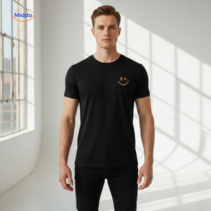 t-shirt noir au design épuré, look casual homme moderne et intemporel